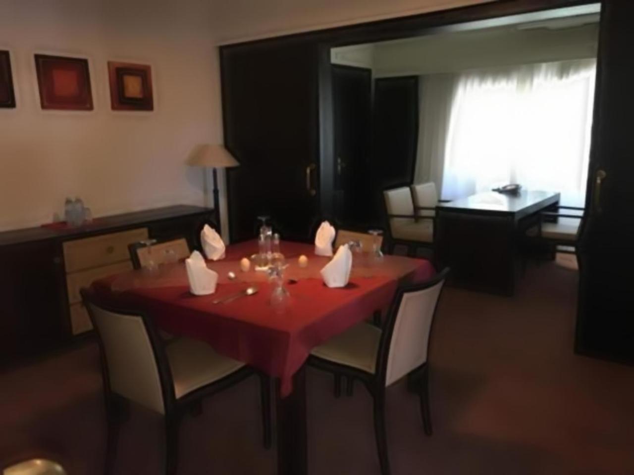 Lake Victoria Hotel Энтеббе Экстерьер фото